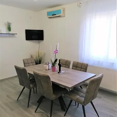 Ivica * Trogir
